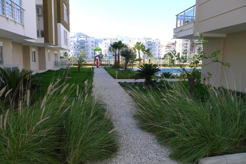 Emerald Green Apartment